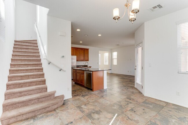 Building Photo - SINGLE HOME 3 BEDROOM 2 BATH