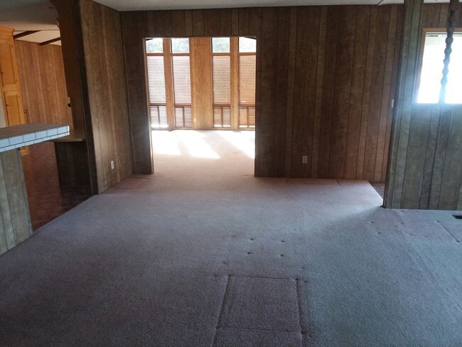 Building Photo - 2 Bedroom/2 Bath Modular Home Available Now!