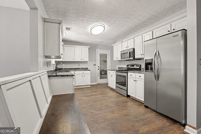 Building Photo - 4394 Cross Ln