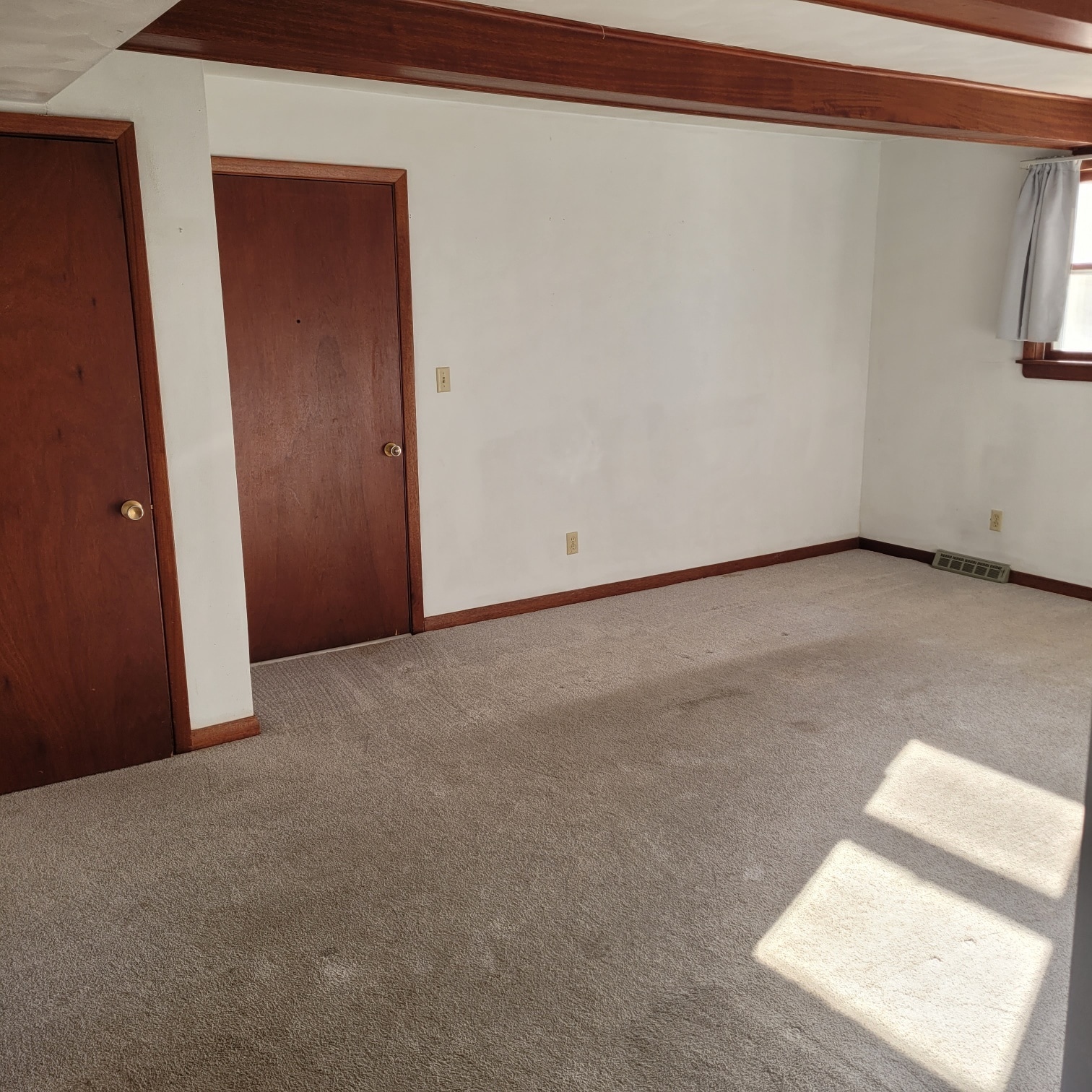 LR - 3403 15th Ave