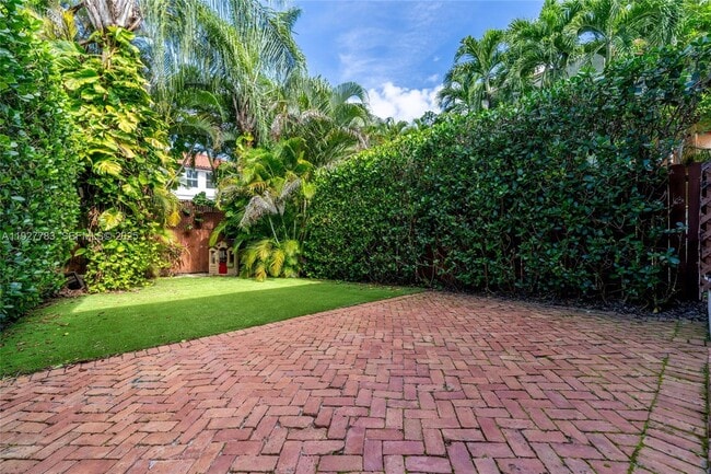 Building Photo - 3053 Orange St