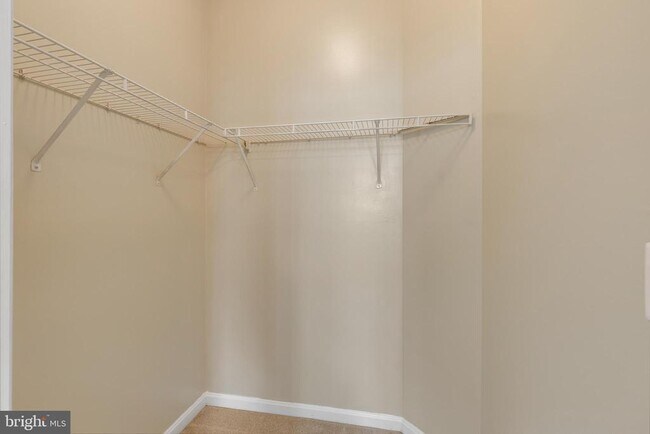 Building Photo - 2465 Army Navy Dr