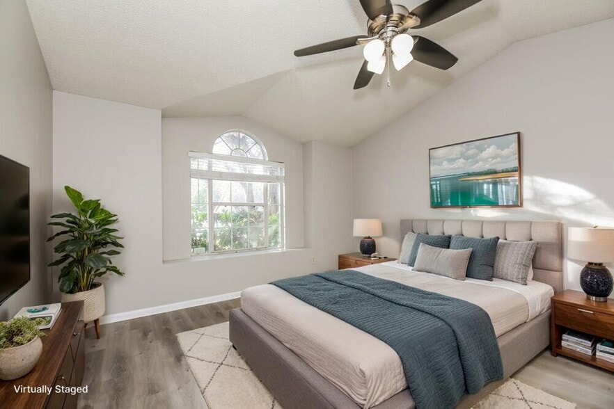 Building Photo - 1731 Chandelier Cir W