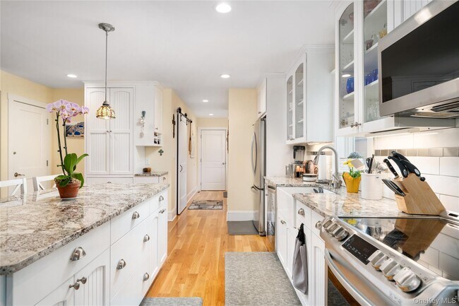 Building Photo - 61 Atlantic Ave