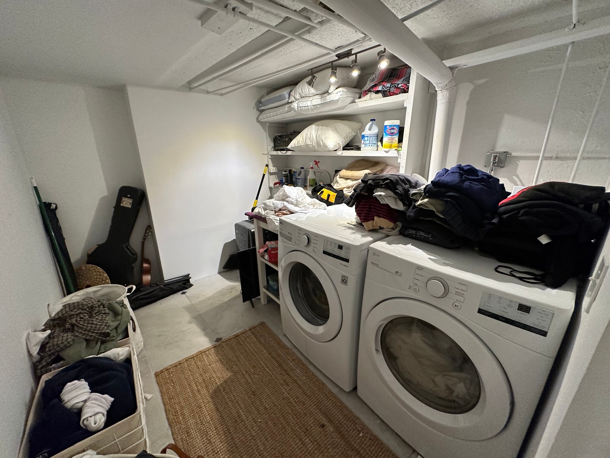 Laundry room - 2017 Rosilla Pl