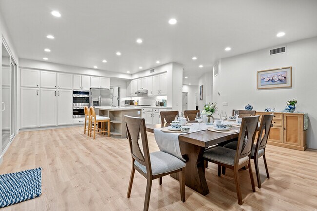 Building Photo - Gated Newport Coast 5BR w/ Pool Access