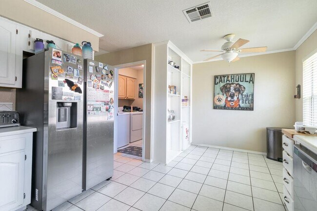 Building Photo - 2607 Beechnut Trce