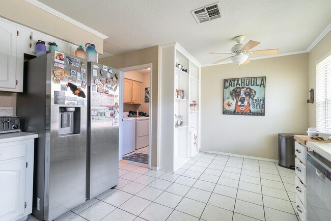 Building Photo - 2807 Beechnut Trce