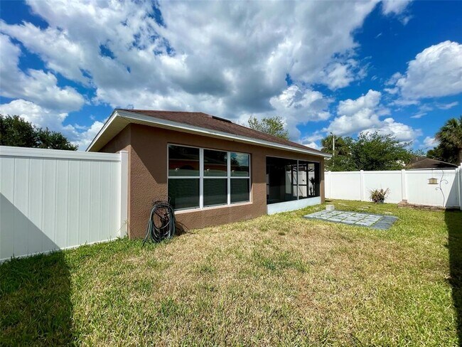 Building Photo - 8227 Midnight Sun Ct