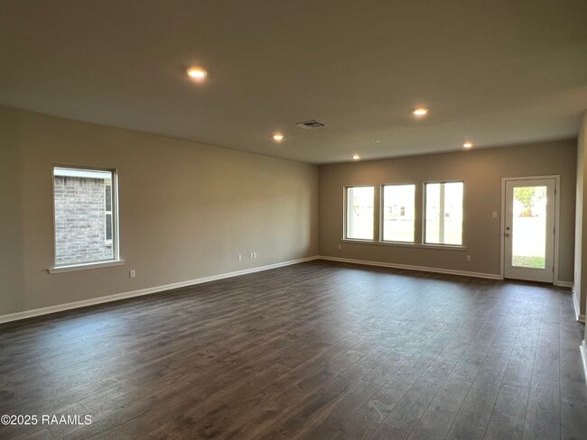Building Photo - 129 Abbeywood Ct