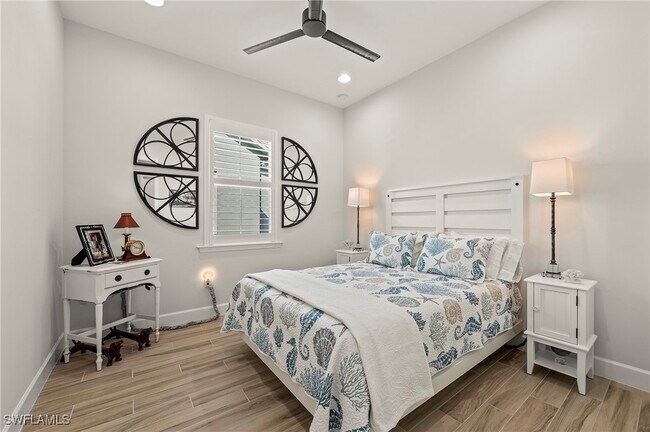 Building Photo - 6988 Saona CT