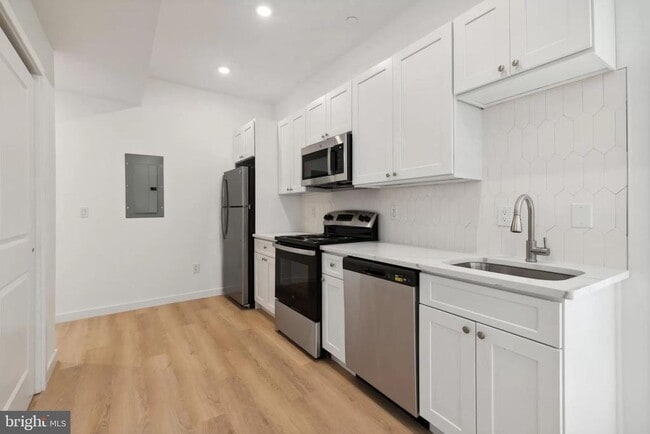 Building Photo - 5102 Arch St