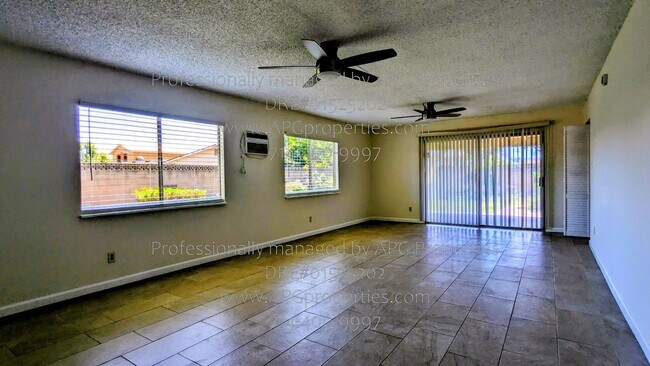 Building Photo - 13392 Dawn Ave