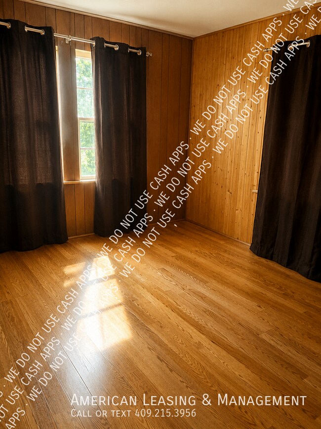 Building Photo - 7121 TX-94
