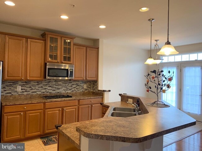 Building Photo - 2816 Admiral Ridge Rd