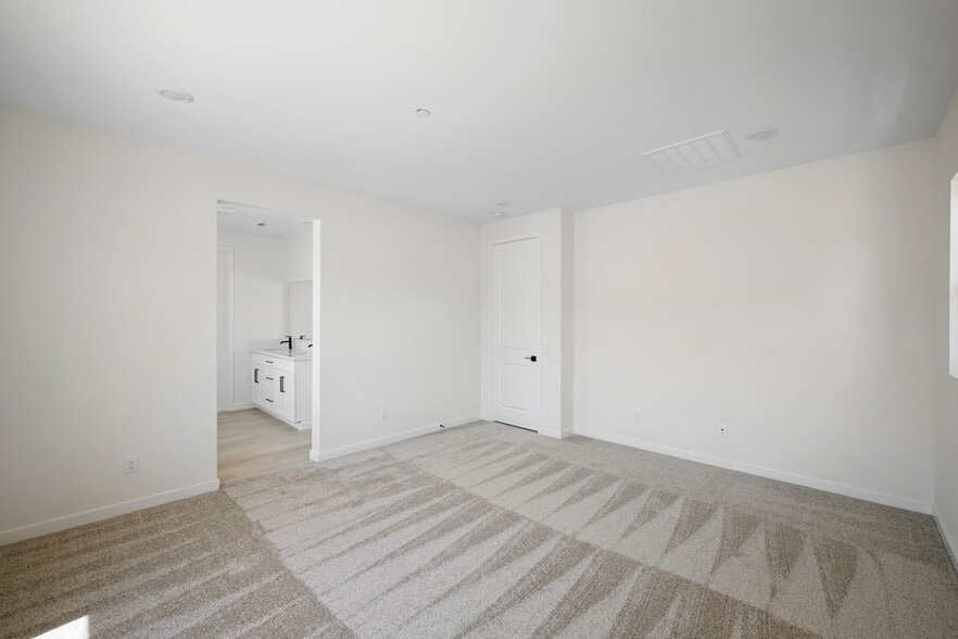 Building Photo - 23724 Wilcox Dr