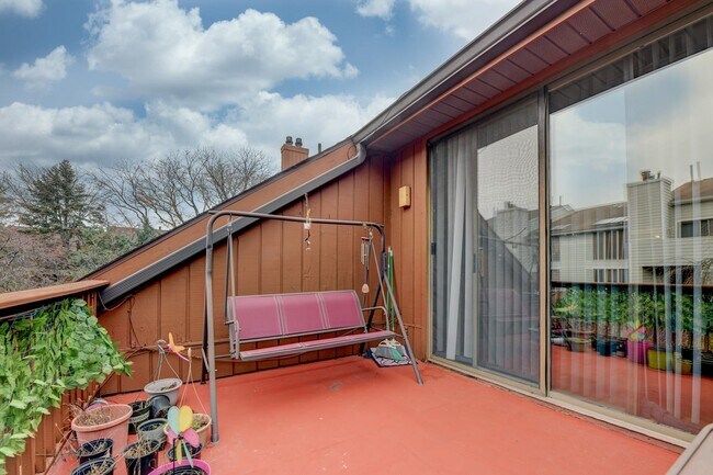 Building Photo - 572 Sanderling Ct