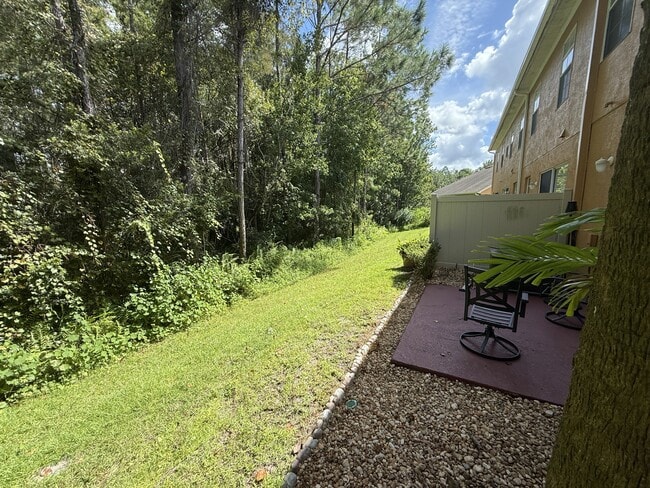 Building Photo - 9363 Strongbark Ln