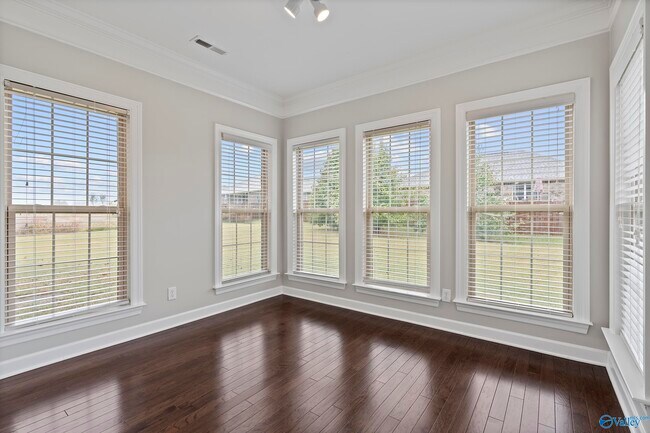 Building Photo - 16183 Evarard Dr NW