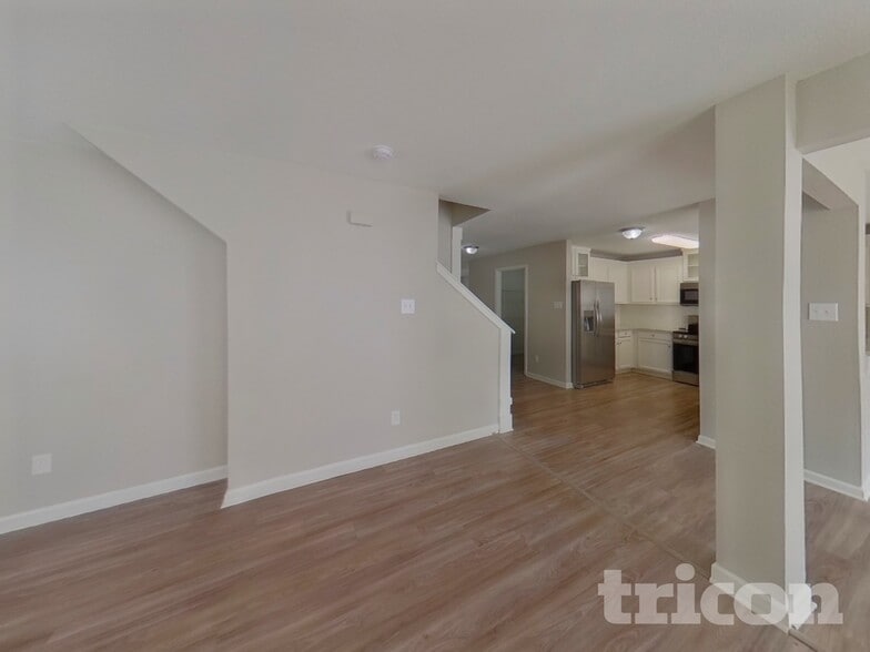 Building Photo - 2028 Dunsmore Ln