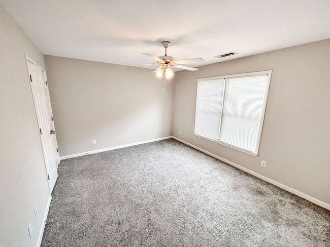 Building Photo - Acworth 4BR/3.5BA Finished Basement