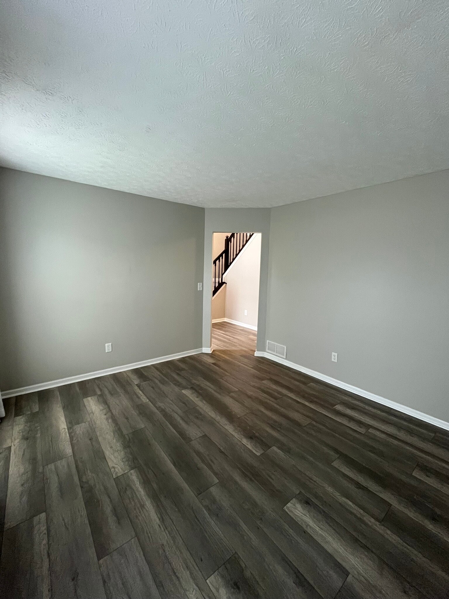 Building Photo - 208 Caswell Dr