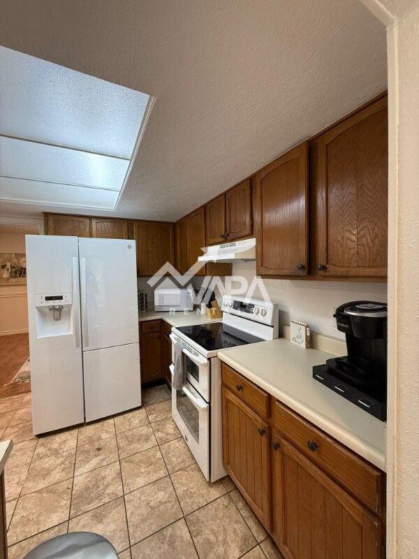 Building Photo - 4702 Sunny Grove