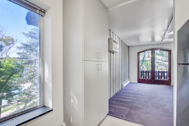 Building Photo - The Chalet