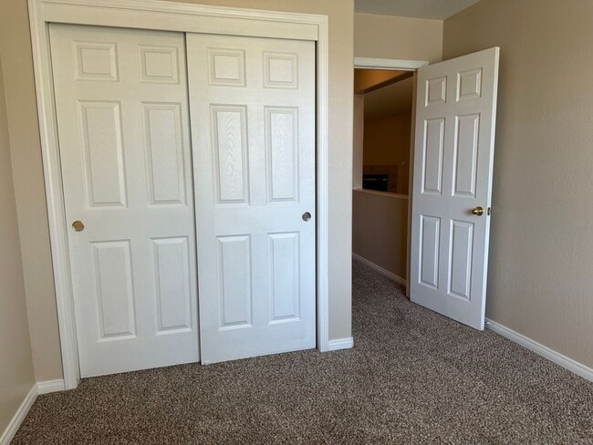 Building Photo - Northwest 3+2 + OFFICE!  Coming Soon!