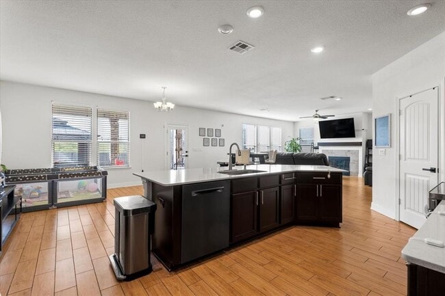 Building Photo - 6713 Ondantra Bnd