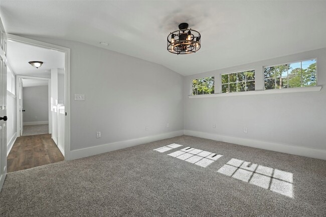 Building Photo - 17507 Wild Oak Dr