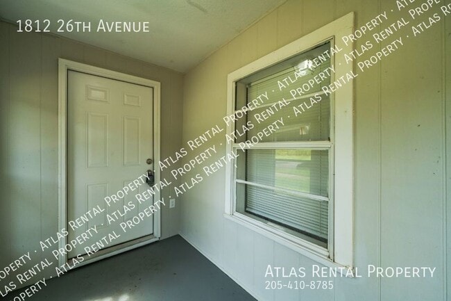 Building Photo - 1812 26th Ave