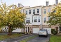 Building Photo - 309 Rockmeade Dr