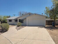 Building Photo - 4 bedroom in Tempe