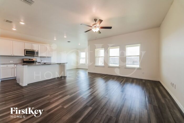 Building Photo - 1304 Renoir Dr