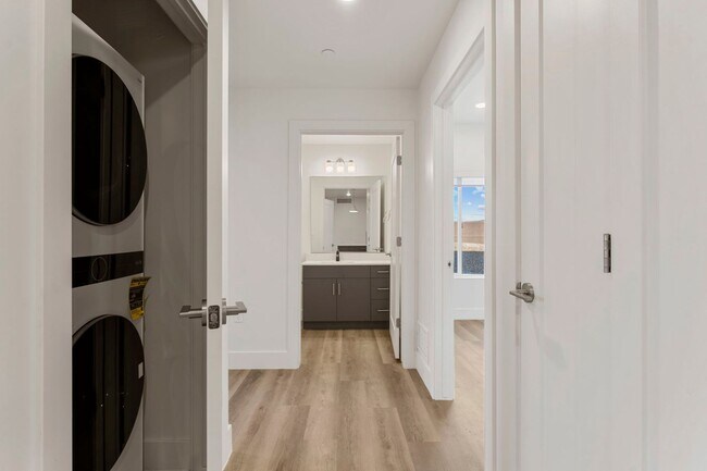 Building Photo - Brand New Modern Apartments at Ascesa