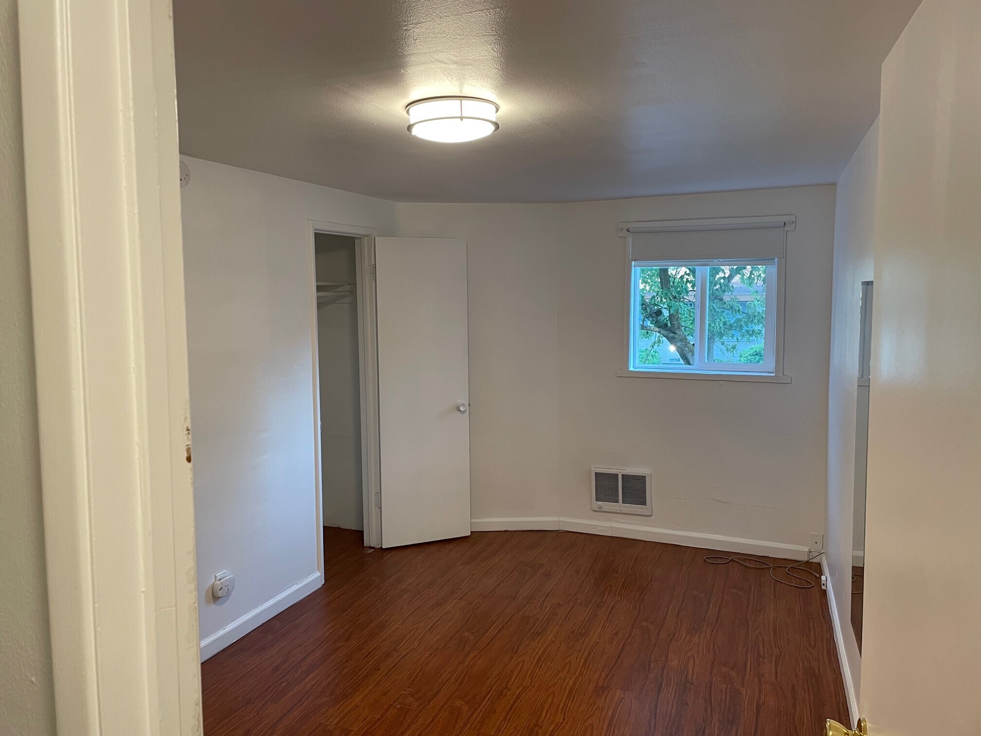 Building Photo - 704 19th Avenue