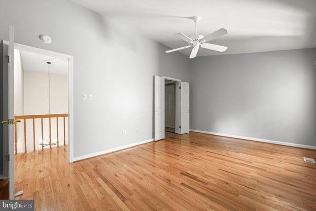 Building Photo - 25 Tivoli Lake Ct