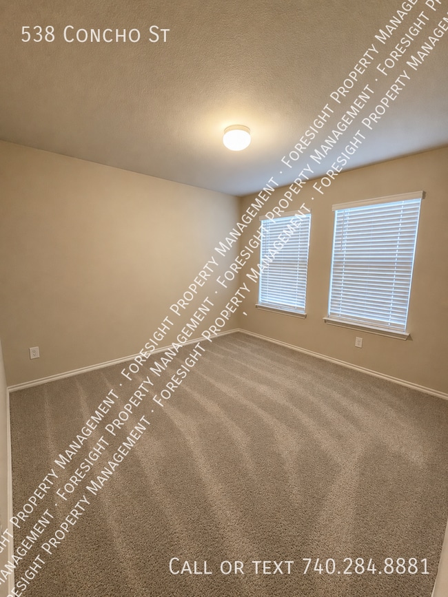 Building Photo - 538 Concho St