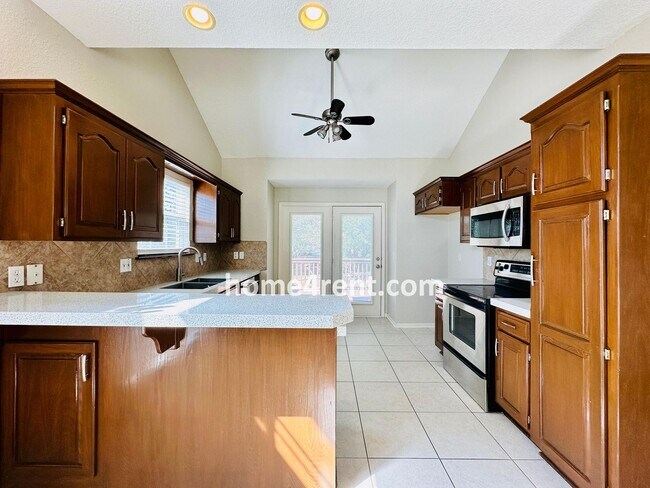 Building Photo - 14236 W 153rd St