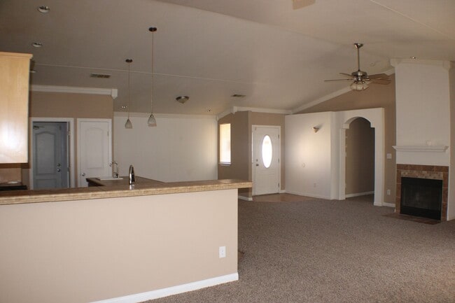 Building Photo - 8144 Fernwood Ave