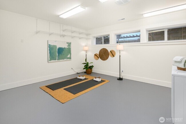 Building Photo - Light-Filled Magnolia Home with Spectacular Northwest Views