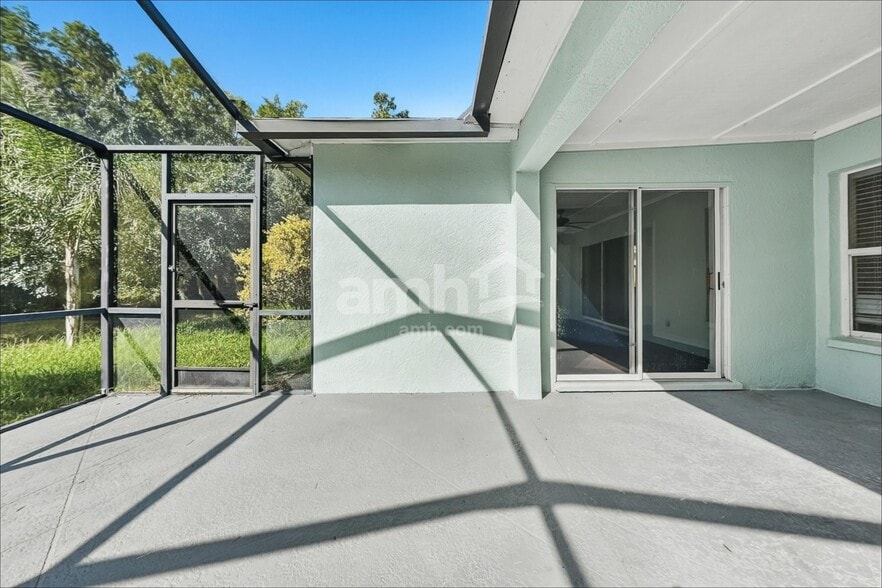 Building Photo - 1443 Baythorn Dr