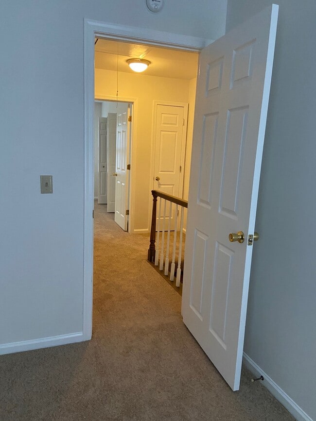 1st Bedroom Hallway Vidw - 1901 Devonshire Dr