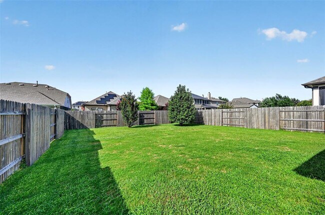 Building Photo - 1049 Clove Hitch Dr