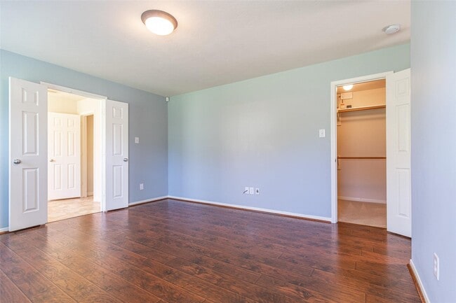 Building Photo - 24519 Red Bluff Tr