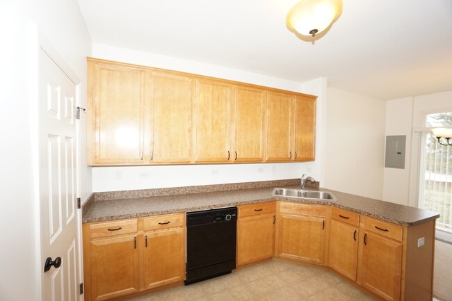 Building Photo - 210 Portage Ln