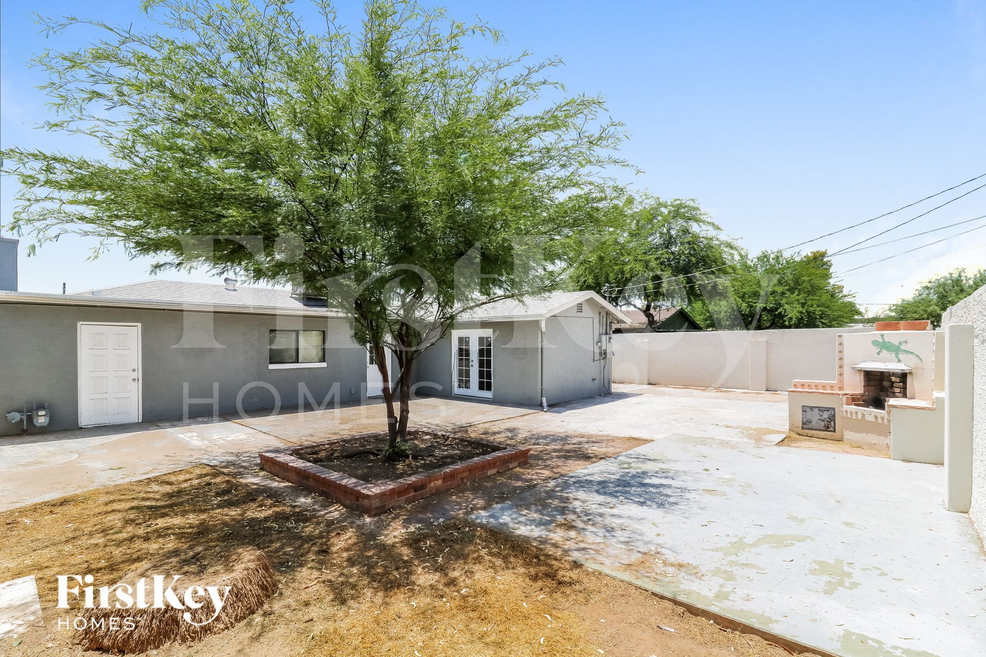 Building Photo - 806 E El Caminito Dr