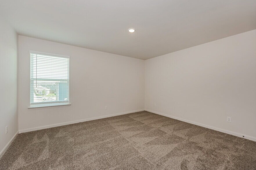 Building Photo - 9829 Teton Vis Dr