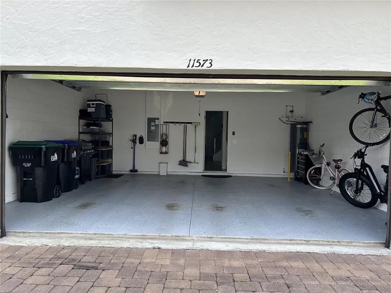 Building Photo - 11573 Charnock Dr